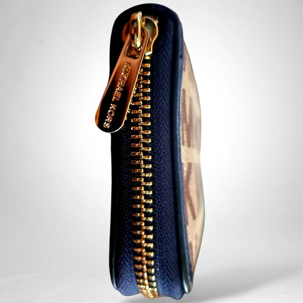 Michael Kors Jet Set MED Zip Around Wallet